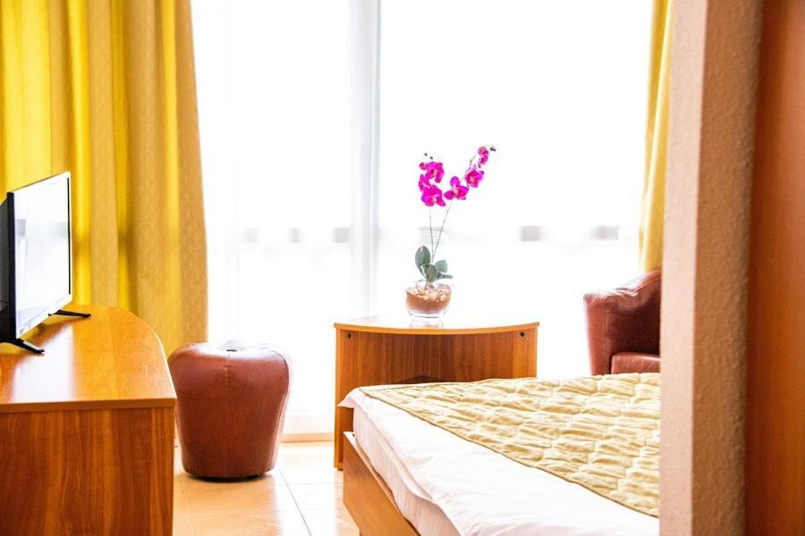 Hotel Mures サターン エクステリア 写真